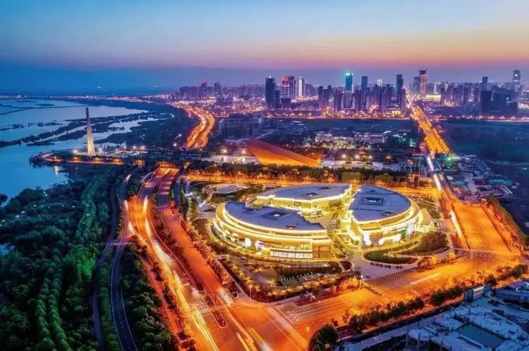 安徽阳光下的温暖故事